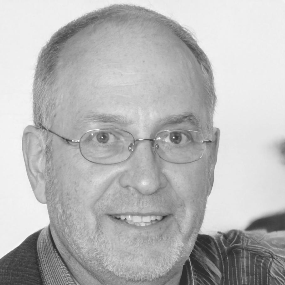 Instruktør Marcus Andersen underviser i JavaScript og spiludvikling